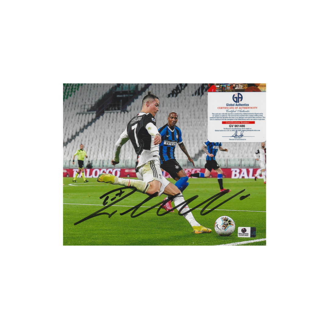 Cristiano Ronaldo Juventus FC Autographed 8x10 Photo coa - Fan Freaks