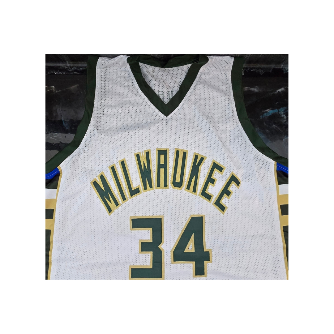 Giannis Antetokounmpo Milwaukee Bucks Custom Basketball Jersey With COA - Fan Freaks