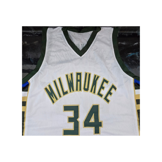 Giannis Antetokounmpo Milwaukee Bucks Custom Basketball Jersey With COA - Fan Freaks