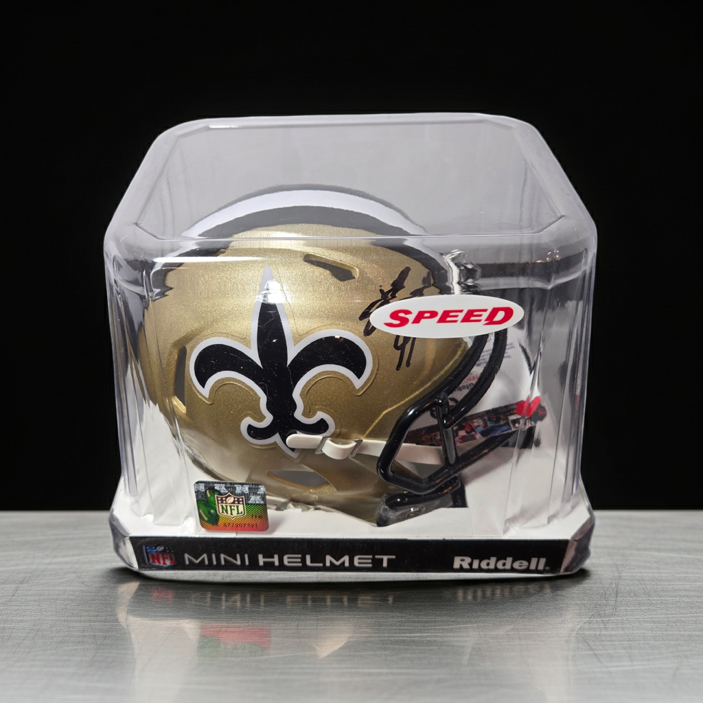 Alvin Kamara New Orleans Saints Autographed Riddell Mini-Helmet coa
