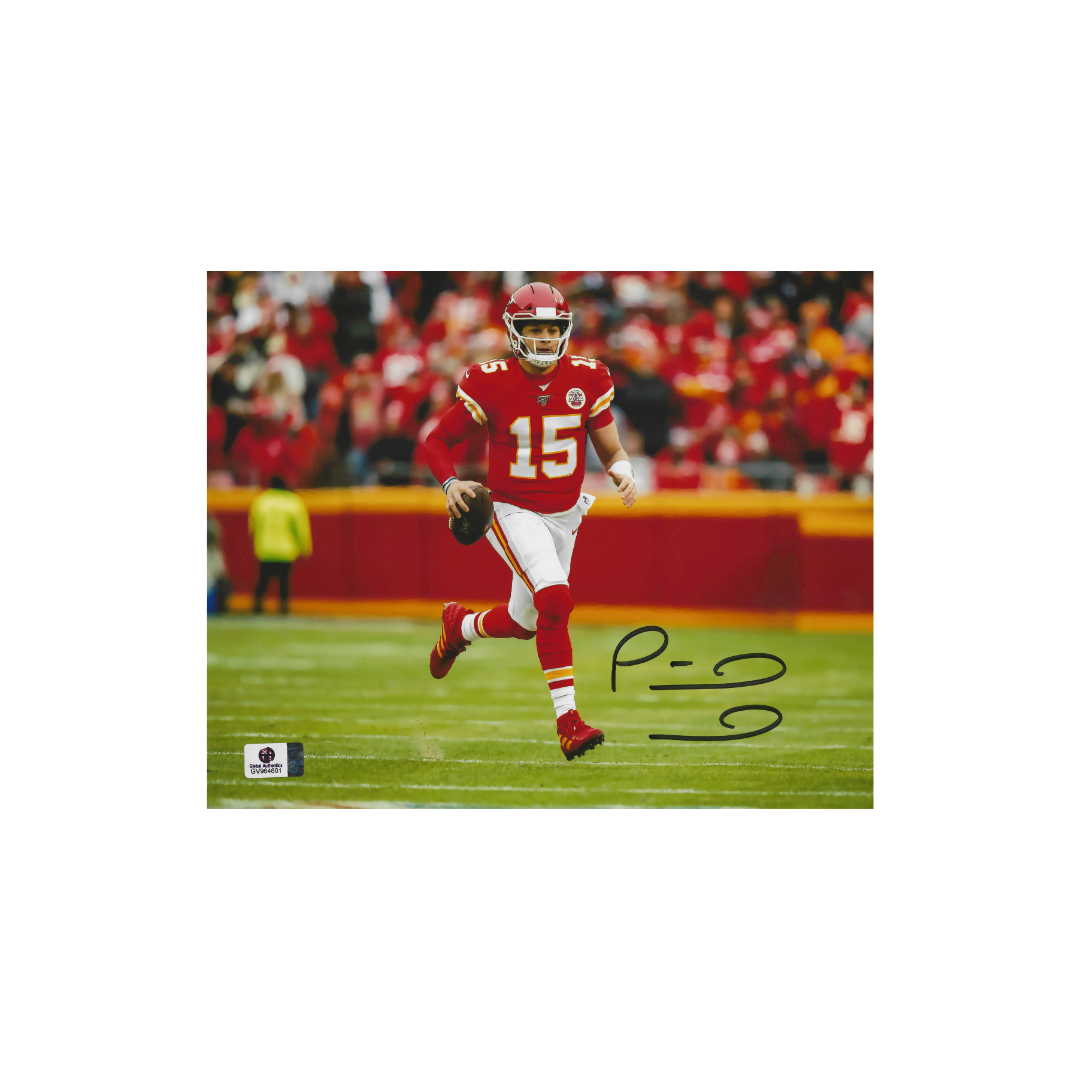 Patrick Mahomes Kansas City Chiefs Autographed 8x10 Photo With COA - Fan Freaks
