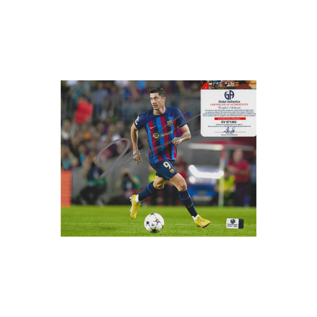 Robert Lewandowski FC Barcelona Autographed 8x10 Photo With COA - Fan Freaks