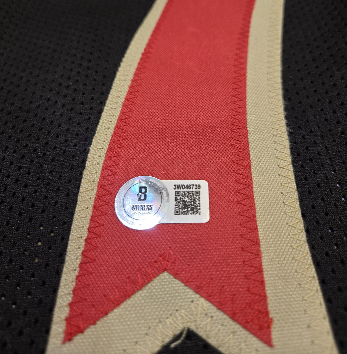 Beckett authentication documentation or hologram photo for Bryce Huff signed 49ers jersey number 3W046739