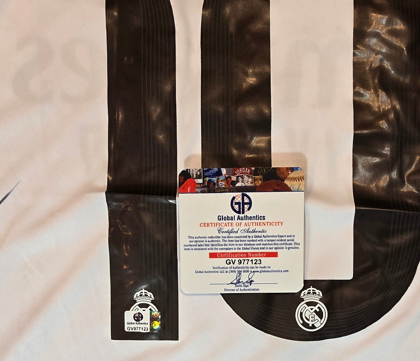 Kylian Mbappé Real Madrid Autographed 2025-26 Adidas Home Jersey coa