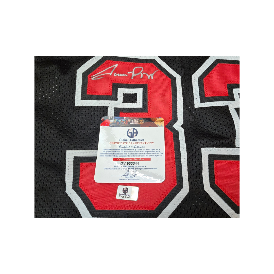 Scottie Pippen Chicago Bulls Autographed Basketball Jersey coa