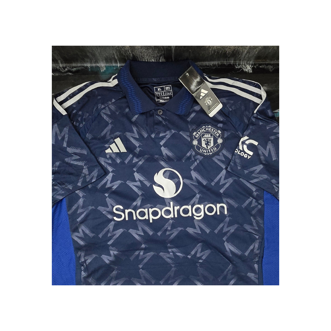 Cristiano Ronaldo of Manchester United autographed blue soccer jersey COA