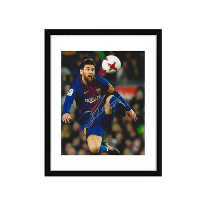 Lionel Messi signature-style photo reprint – 8x10 Art Print