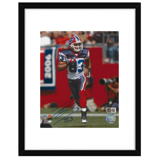 Lee Evans Buffalo Bills autographed framed 8x10 football photograph with Beckett hologram BR69620