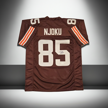 David Njoku Cleveland Browns autographed football jersey with JSA COA