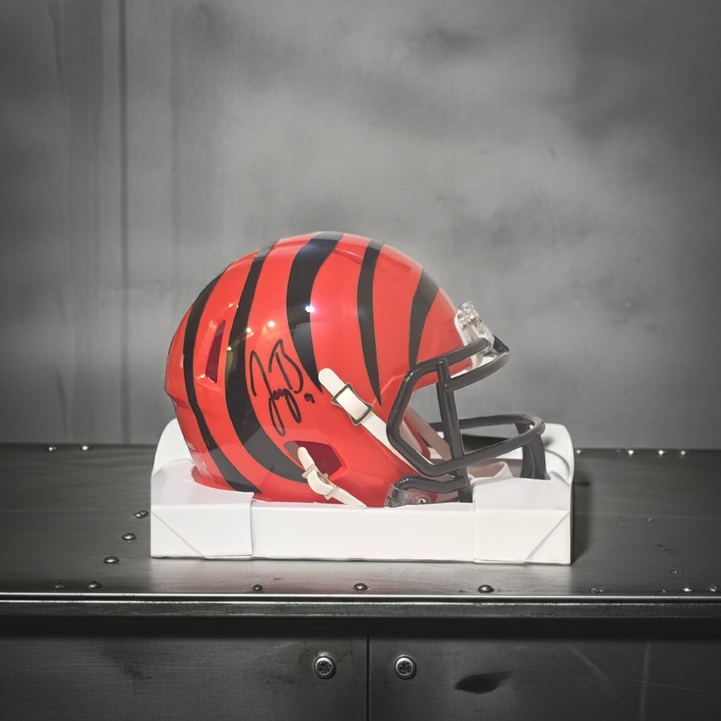 Joe Burrow of the Cincinnati Bengals autographed mini football helmet Fanatics Hologram