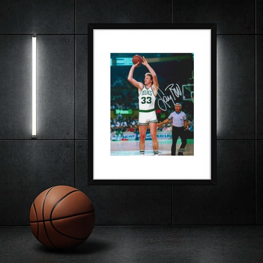 LARRY BIRD SIGNED 8X10 PHOTO BOSTON CELTICS WITH COA W/Frame