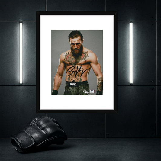 Conor McGregor UFC Autographed 8x10 Photo coa