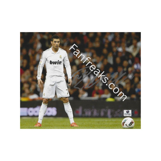 Cristiano Ronaldo Real Madrid Autographed 8x10 Photo Reprint - Fan Freaks