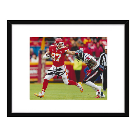 Travis Kelce Chiefs Autographed 8x10 Photo coa