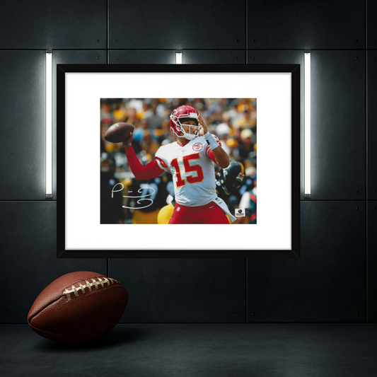 Patrick Mahomes Kansas City Chiefs Autographed 8x10 Photo coa W/Frame