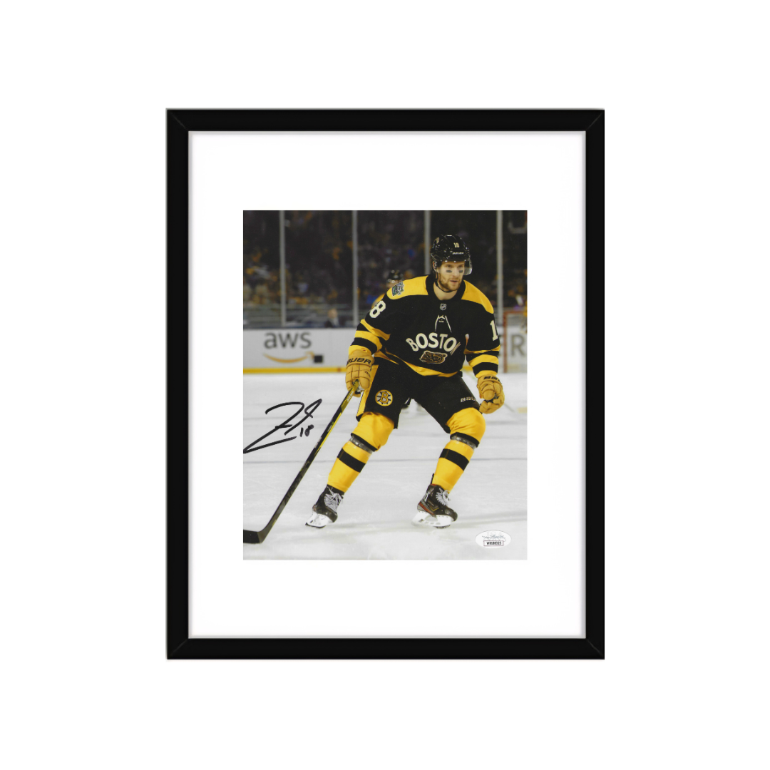Pavel Zacha Boston Bruins Autographed 8x10 Photo With COA W/Frame - Fan Freaks