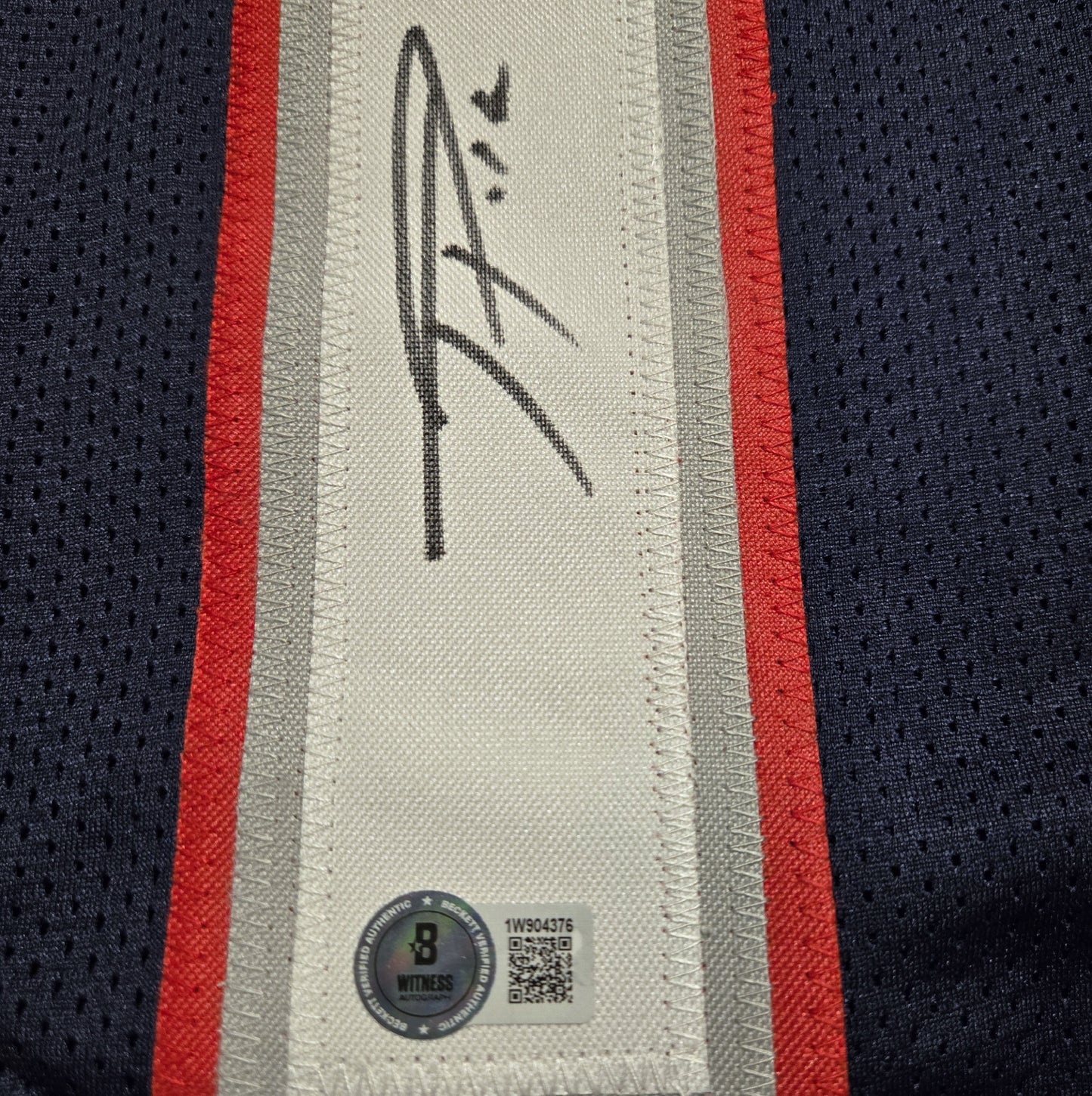 Ja'Lynn Polk New England Patriots Autographed Football Jersey Beckett Hologram(XL)