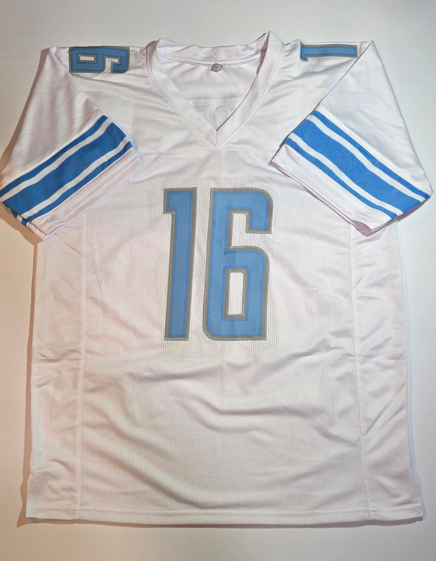 Jared Goff of the Detroit Lions autographed football jersey COA (XL)