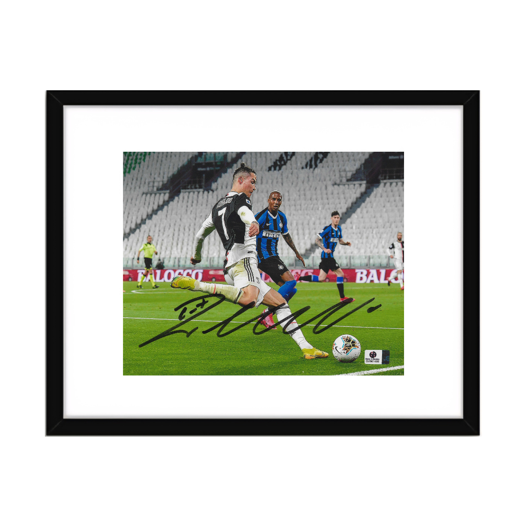 Autographed Cristiano Ronaldo Juventus FC 8x10 Photo Art Print