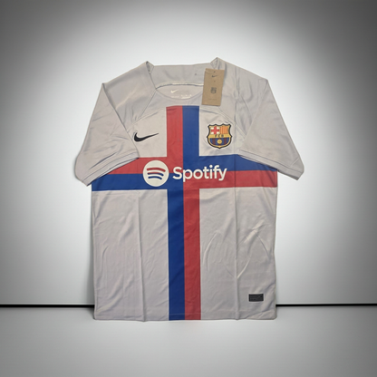 Robert Lewandowski autographed Barcelona 2022–23 Nike third jersey, alternate view